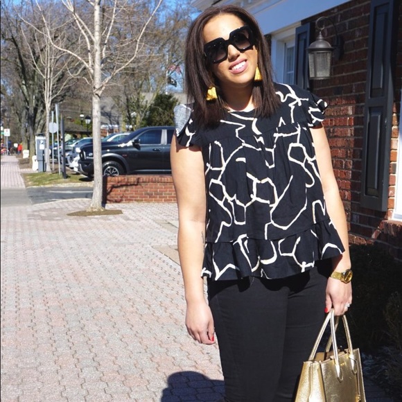 Who What Wear Tops - Abstract Print Babydoll Top
